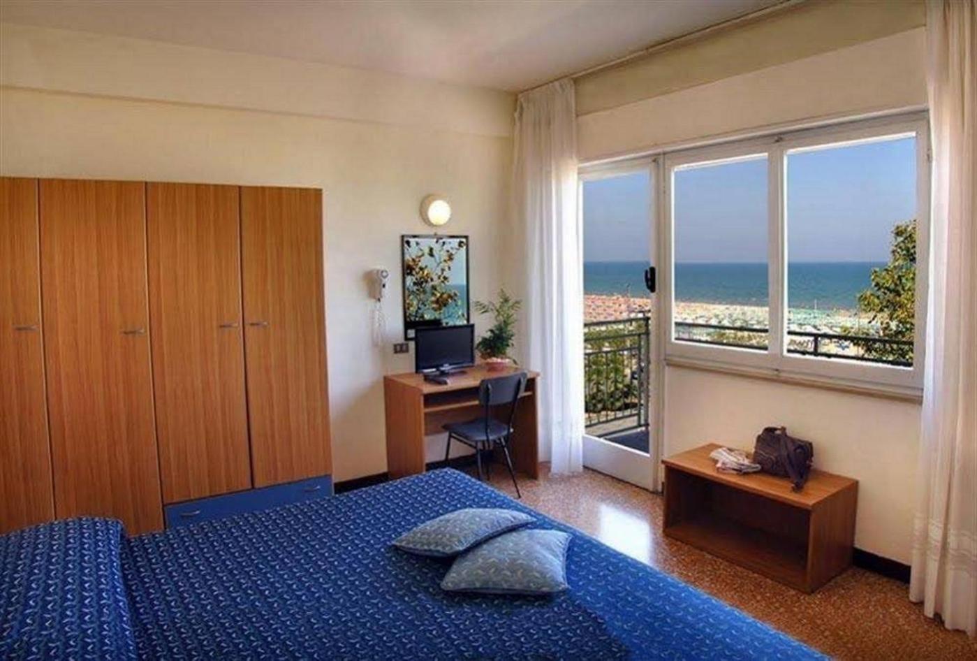 Hotel Los Angeles - Fronte Mare Riccione Esterno foto
