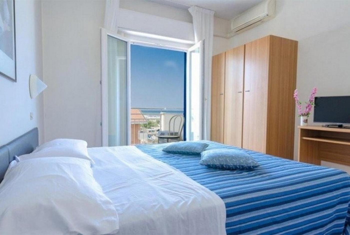 Hotel Los Angeles - Fronte Mare Riccione Esterno foto