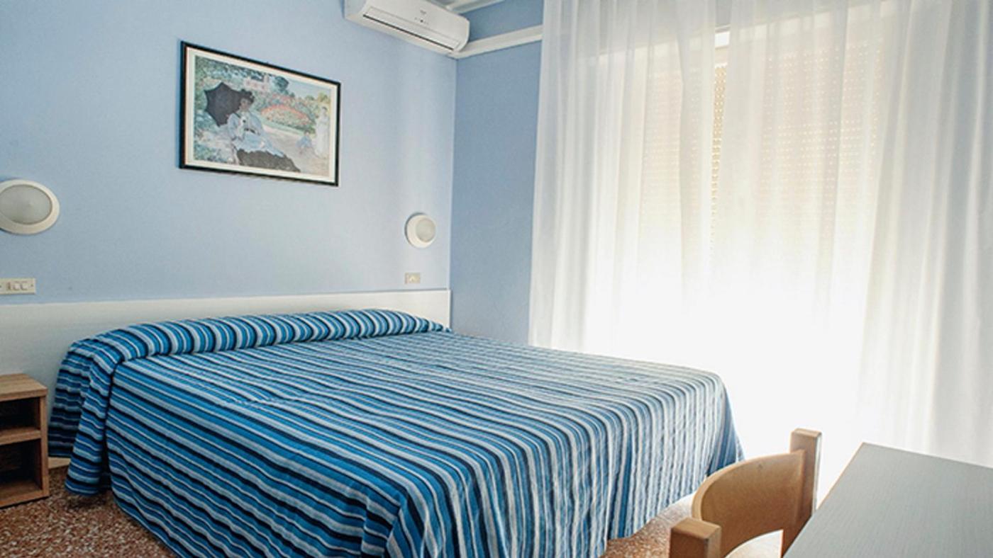 Hotel Los Angeles - Fronte Mare Riccione Esterno foto
