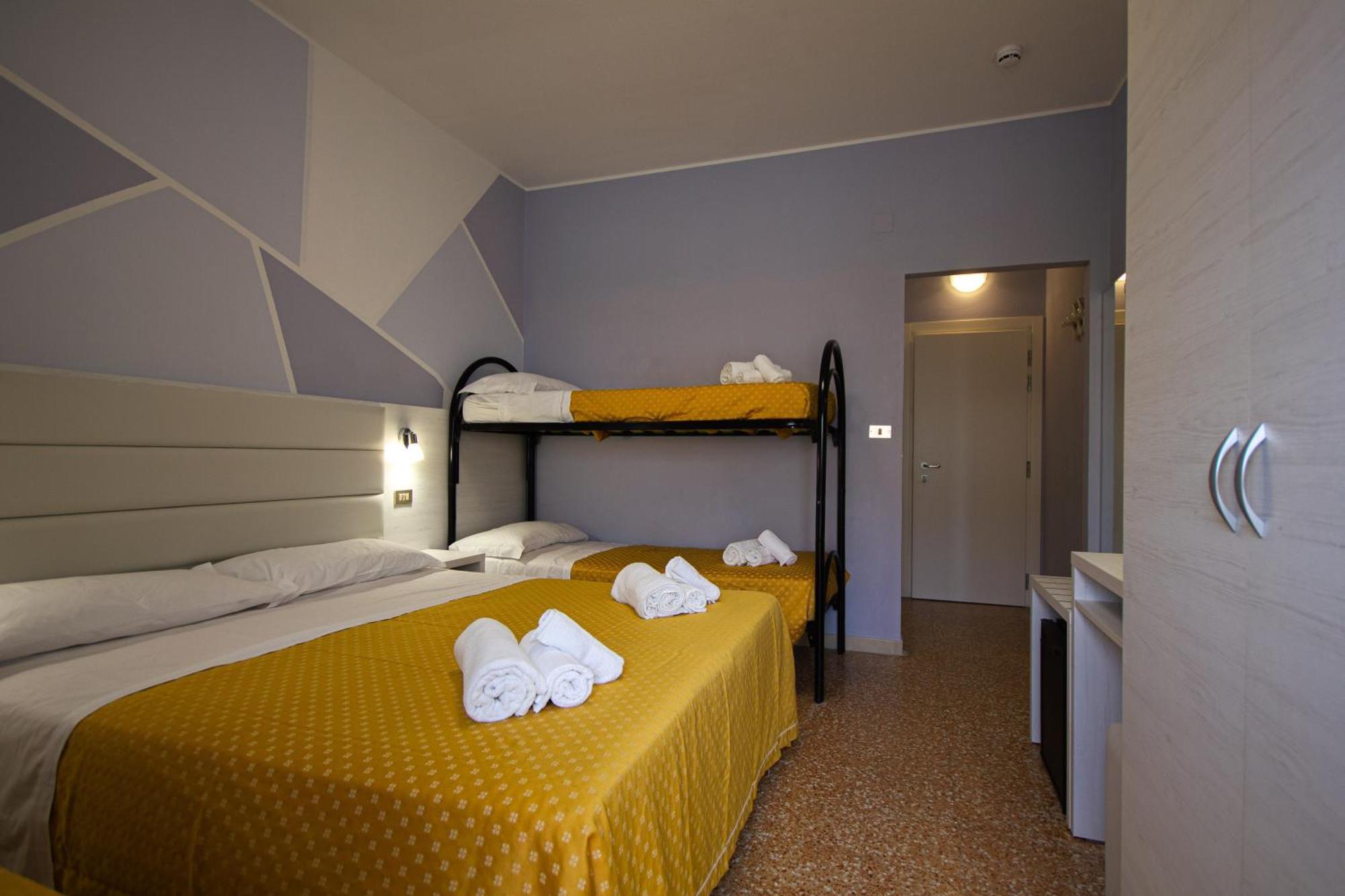 Hotel Los Angeles - Fronte Mare Riccione Esterno foto